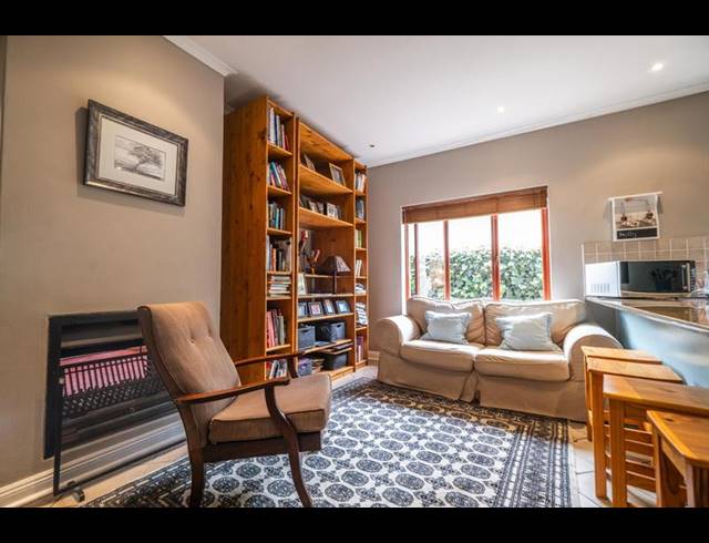 4 BEDROOM HOUSE FOR SALE IN OATLANDS NORTH